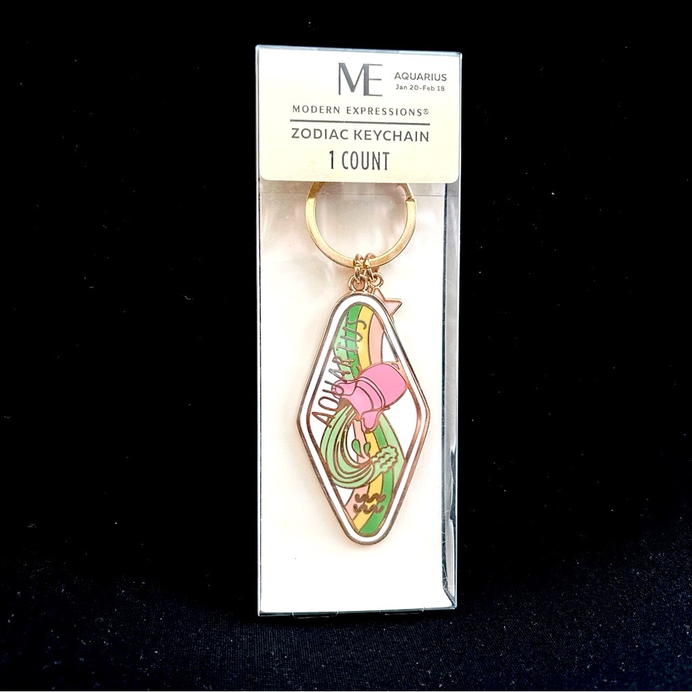 NWT Aquarius Zodiac Keychain Bag Charm Gold Tone Astrology Sign